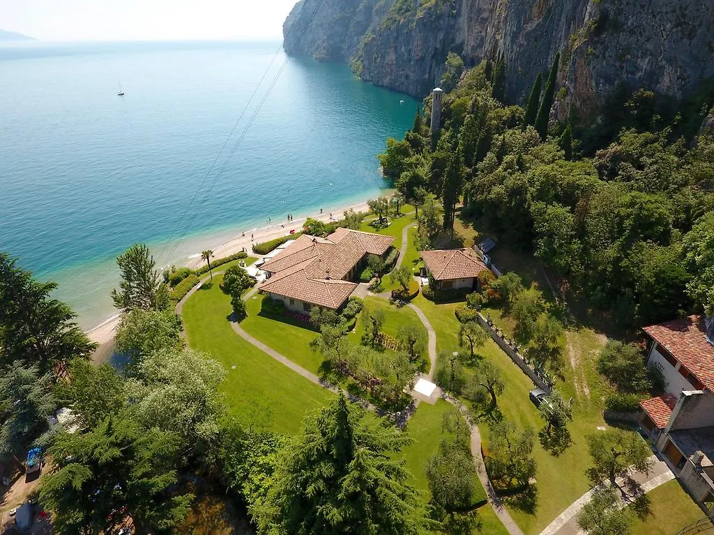 Torre Degli Ulivi Bed & Breakfast Tignale